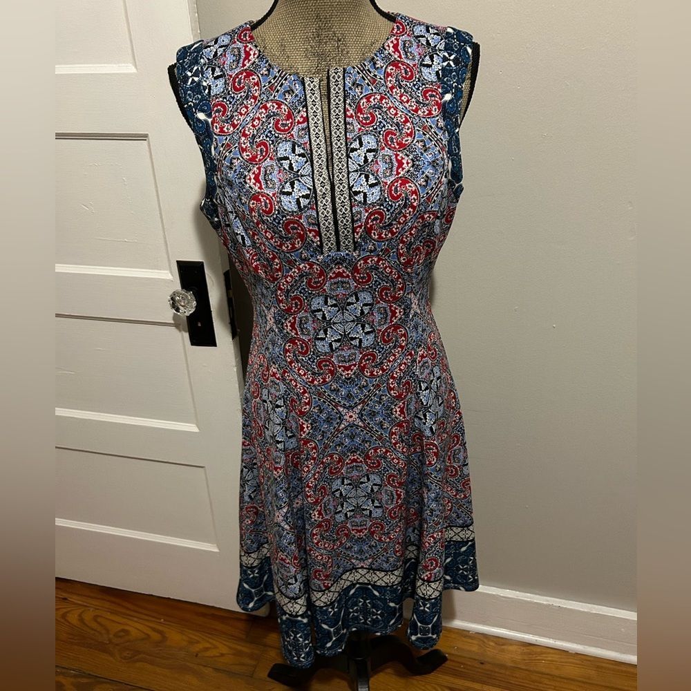 Maggy London Paisley Sleeveless Fit and Flare Knee Length Dress